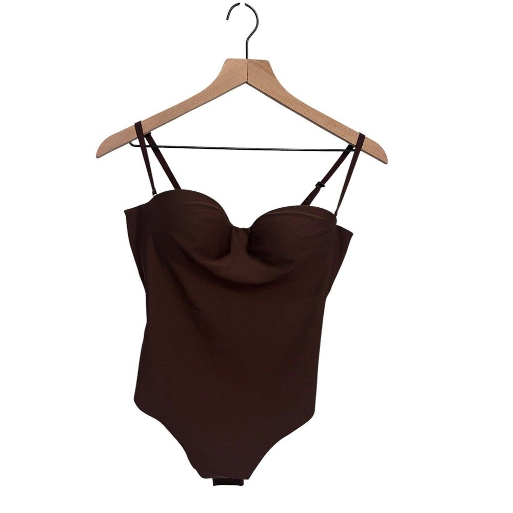 Skims Body Molded Underwire Bodysuit Medium Cocoa New with tags
